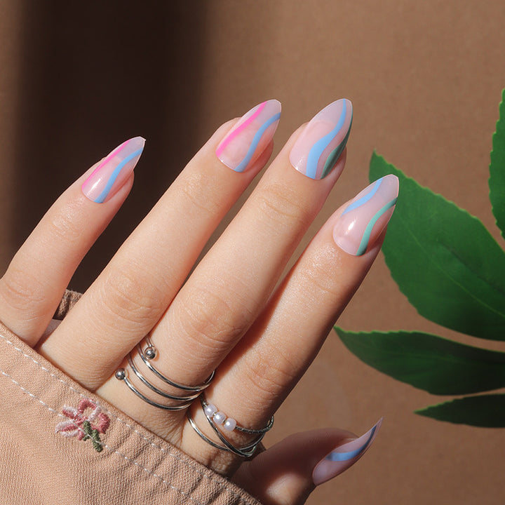 Artistic Abstract Pattern Nail Art Kalsten