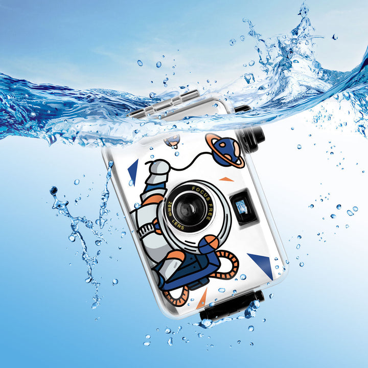Adventure-Themed Waterproof Camera Kalsten