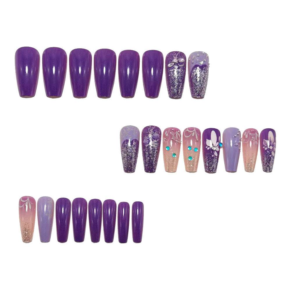 Glamorous artificial nails with floral and glittering accents Kalsten