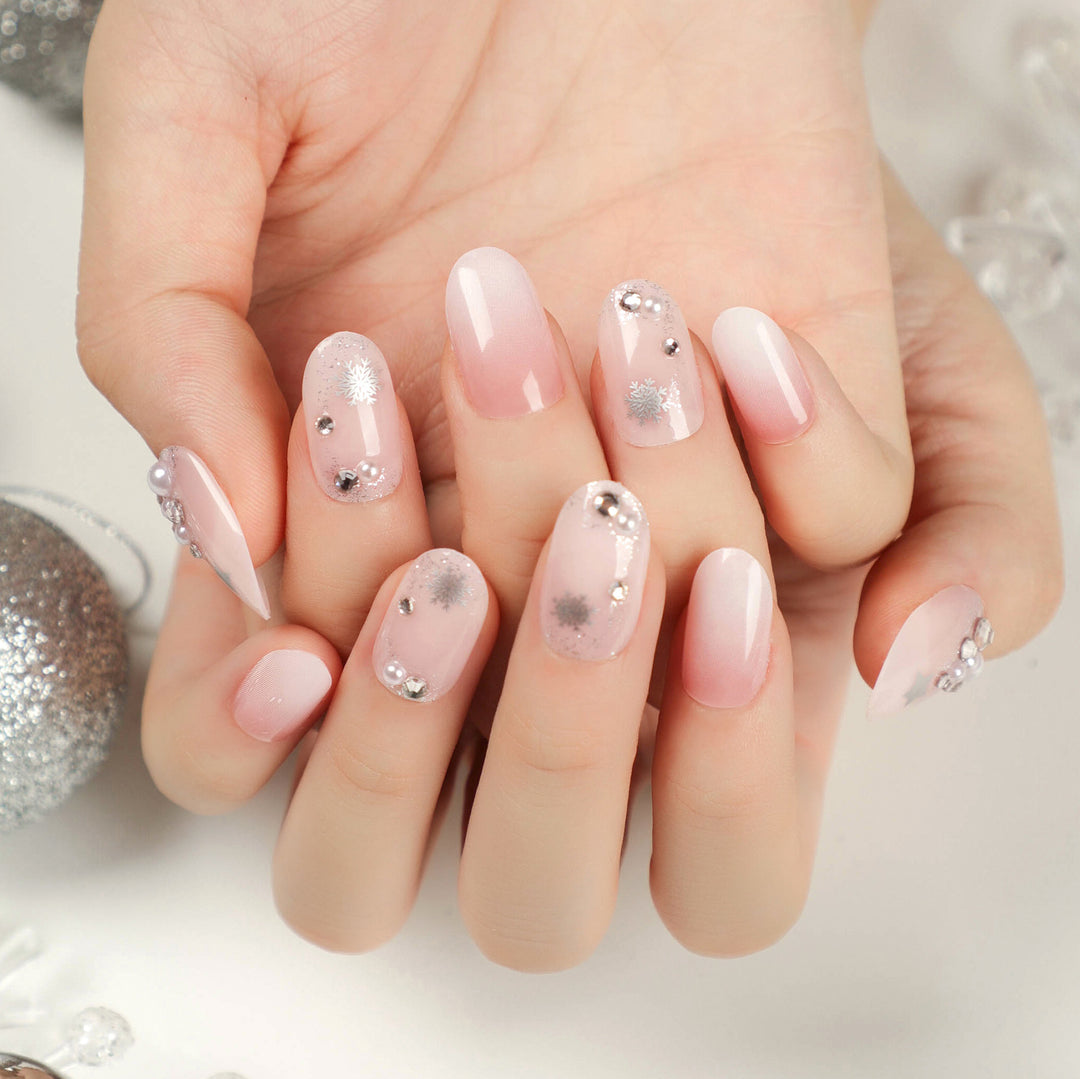 Artistic Gel Nails with Elegant Design and Rhinestone Decorations Kalsten