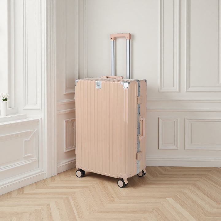 Spacious Hard-shell Luggage Kalsten