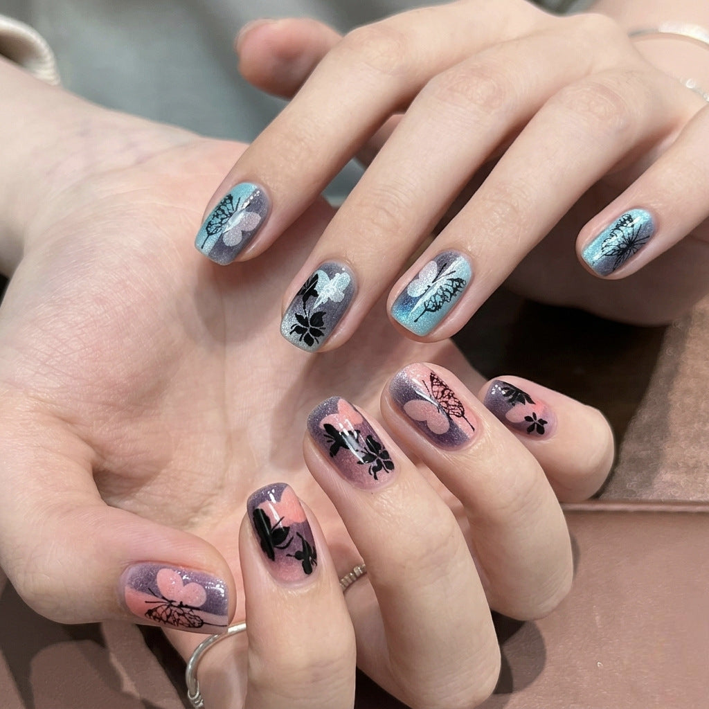 Artistic Floral Press-On Nail Art
