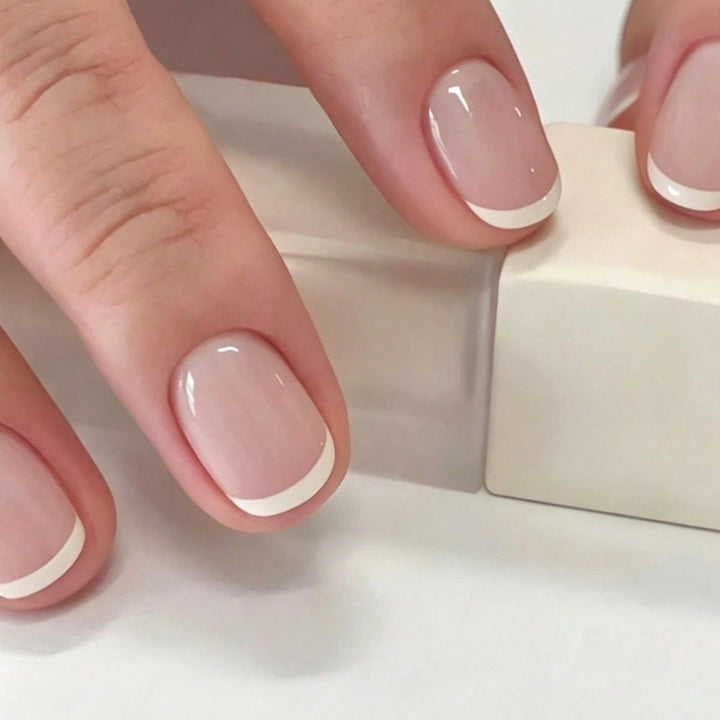 French Tip Press-On Nail Art Set Kalsten