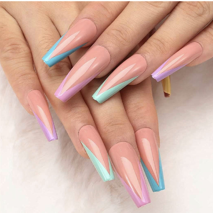 Stiletto Press-On Nail Art Set with Elegant Geometric Design