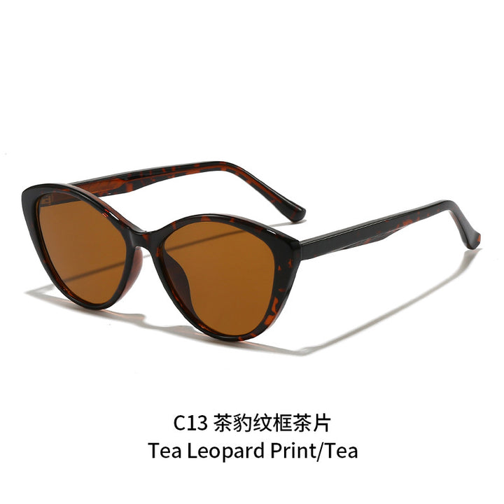 Ladies trendy sunglasses in modern cat-eye style Kalsten