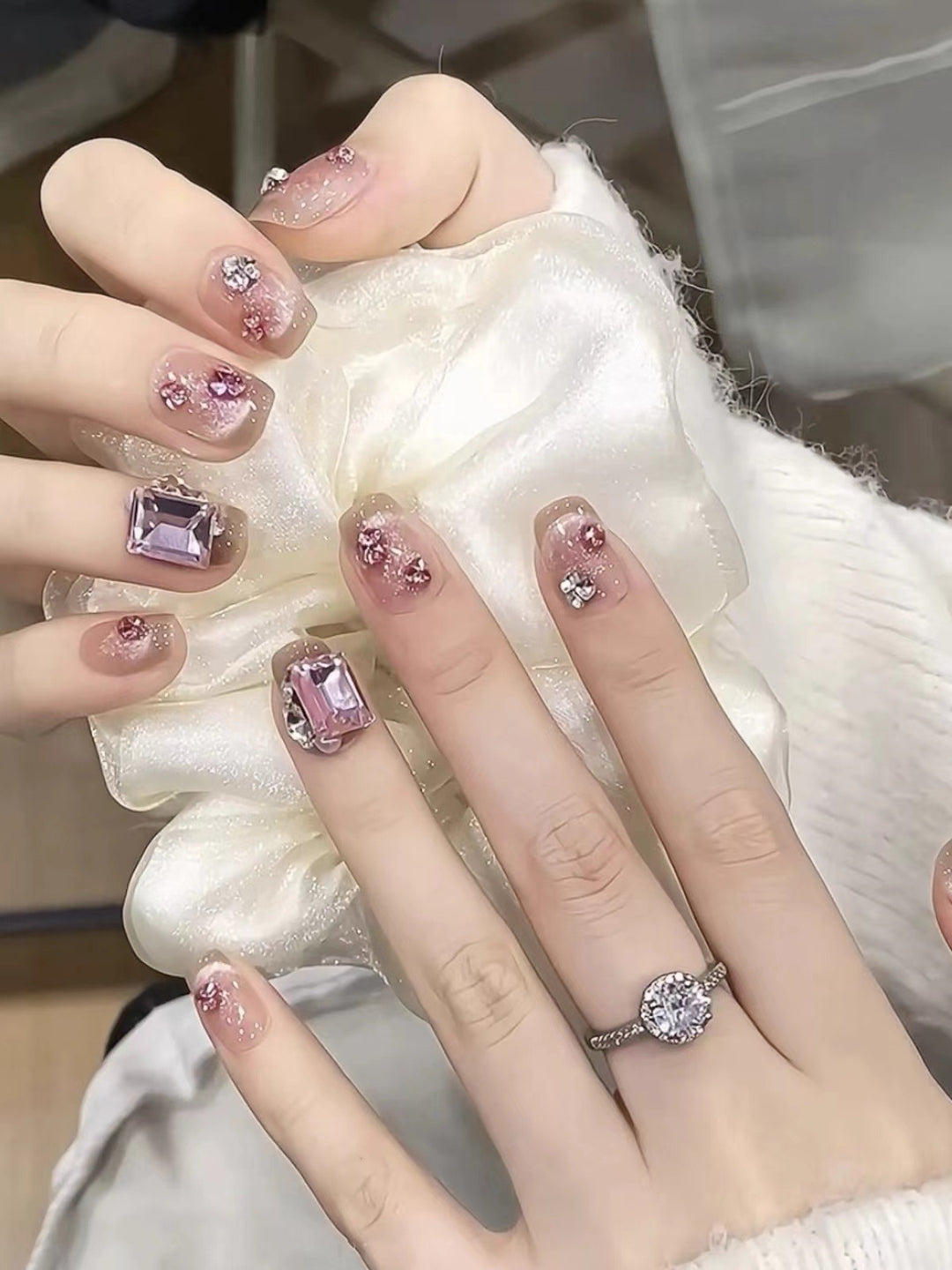 Decorative Gemstone Press-On Nails