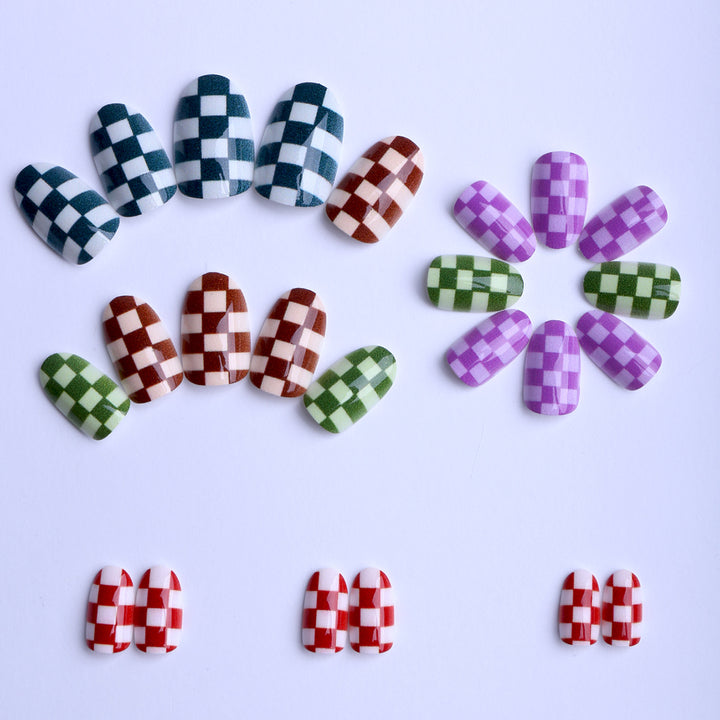 Artificial Nails in Modern Checkerboard Design Kalsten