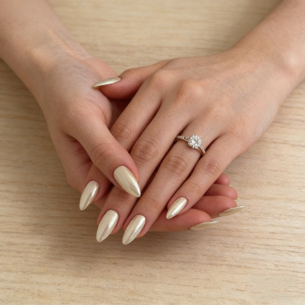 Elegant Artificial Nails In High-Gloss Finish Kalsten