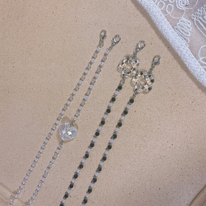 Elegant jewelry necklace with heart-shaped pendants Kalsten