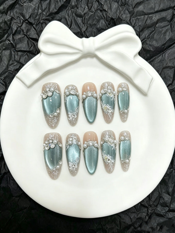 3D Decorative Press-On Nail Art Set