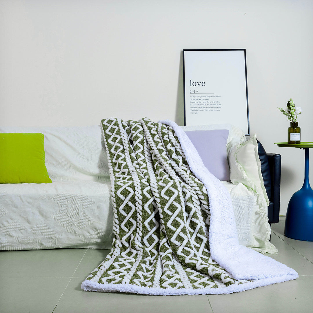Women Cozy Reversible Blanket with Geometric Pattern Kalsten