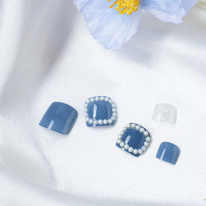 Elegant Pearl-Embellished Press-On Nail Set Kalsten