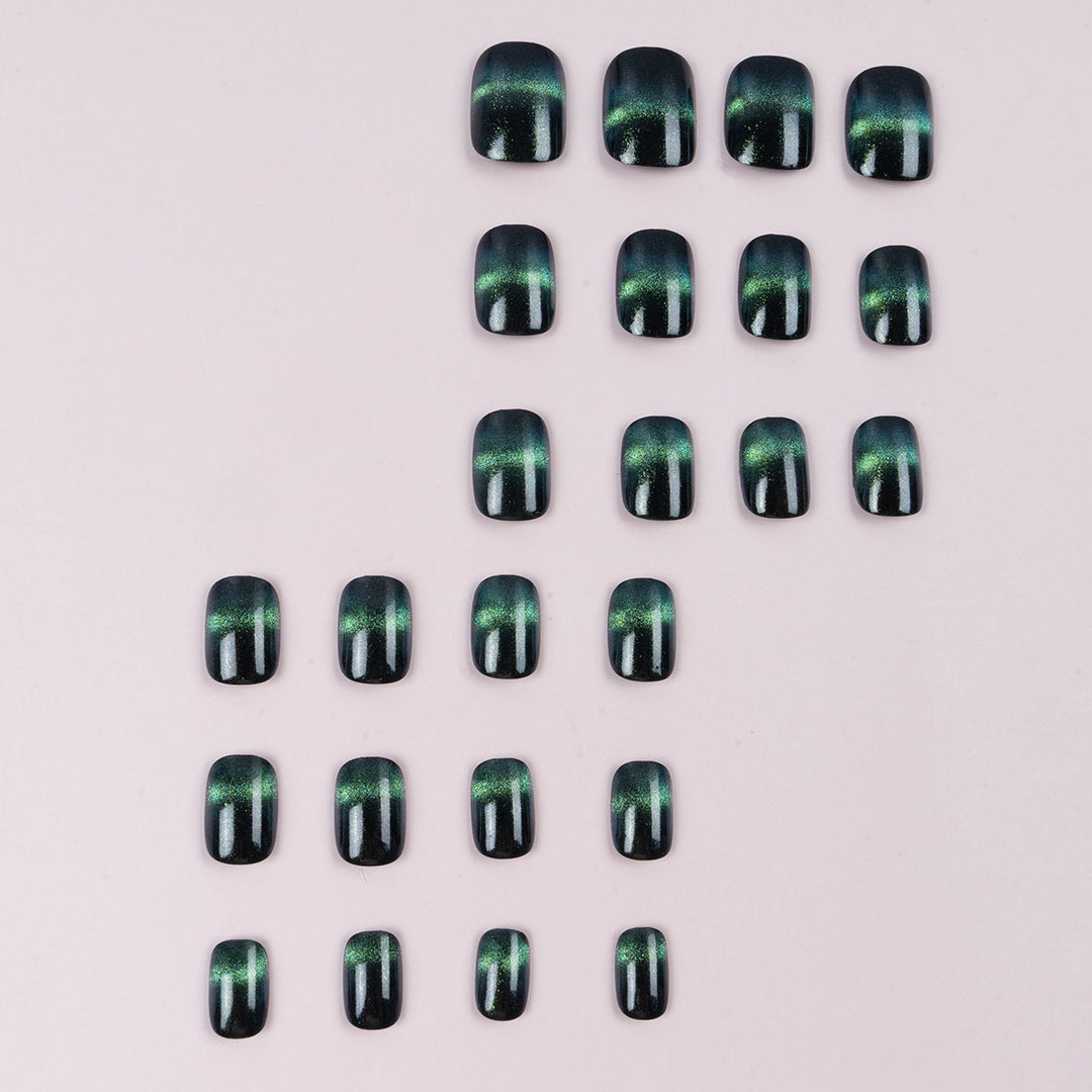 Press-On Nail Art Set with Glossy Gradient Design