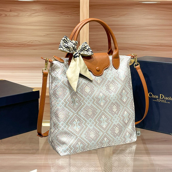Elegant Patterned Handheld Tote Bag