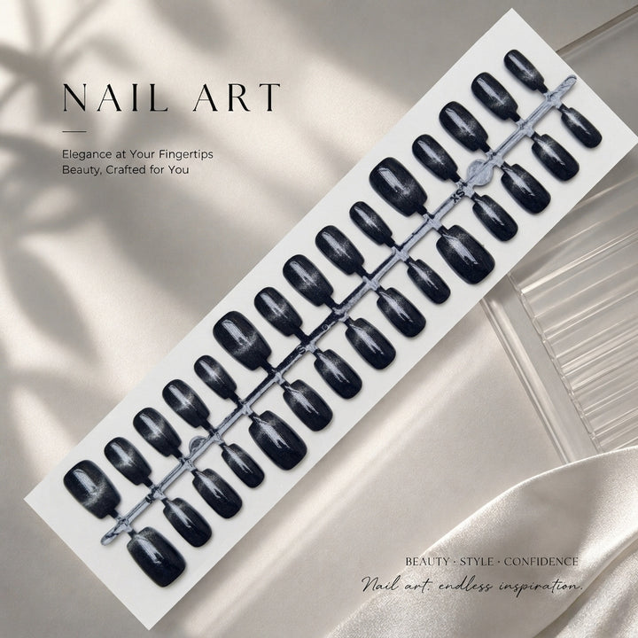 Elegant Nail Art Press-On Set