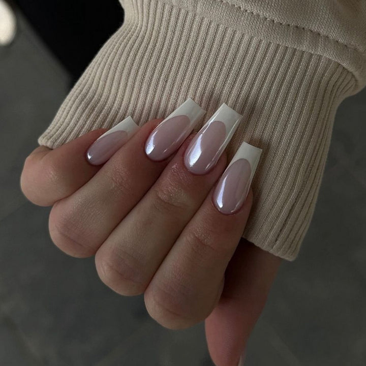 Elegant Nail Extensions with High Gloss Finish and Precise French Tip Kalsten