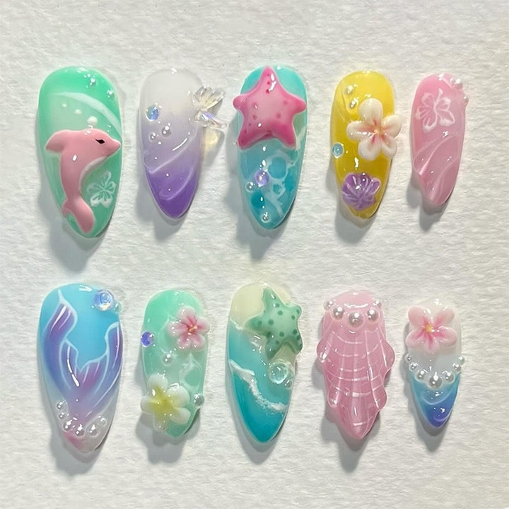 Artificial nail set with maritime motifs and colorful accents Kalsten