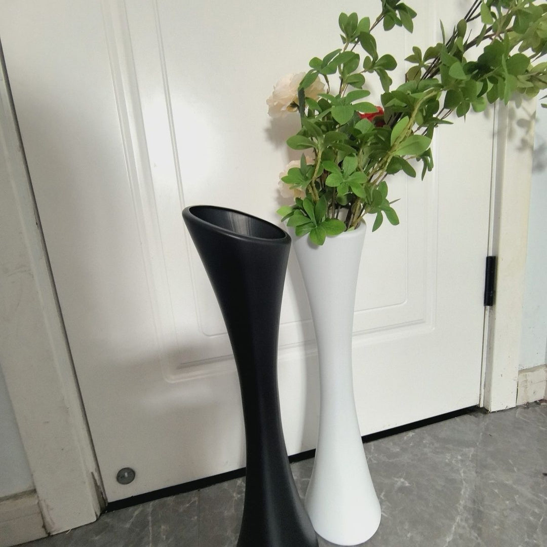 Contemporary Sculpted Vase Kalsten