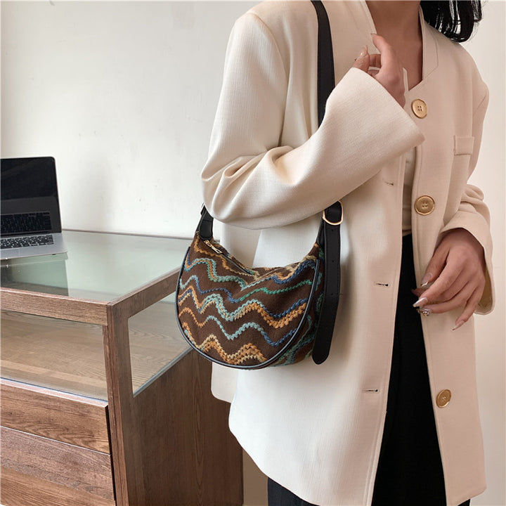 Vintage-Inspired Woven Crossbody Bag Kalsten