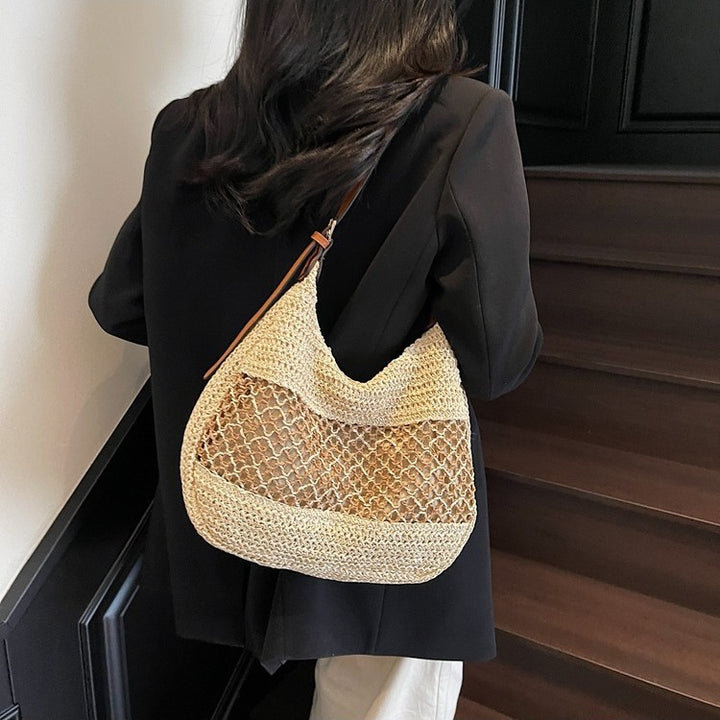 Shoulder bag made of high-quality natural material with woven design Kalsten