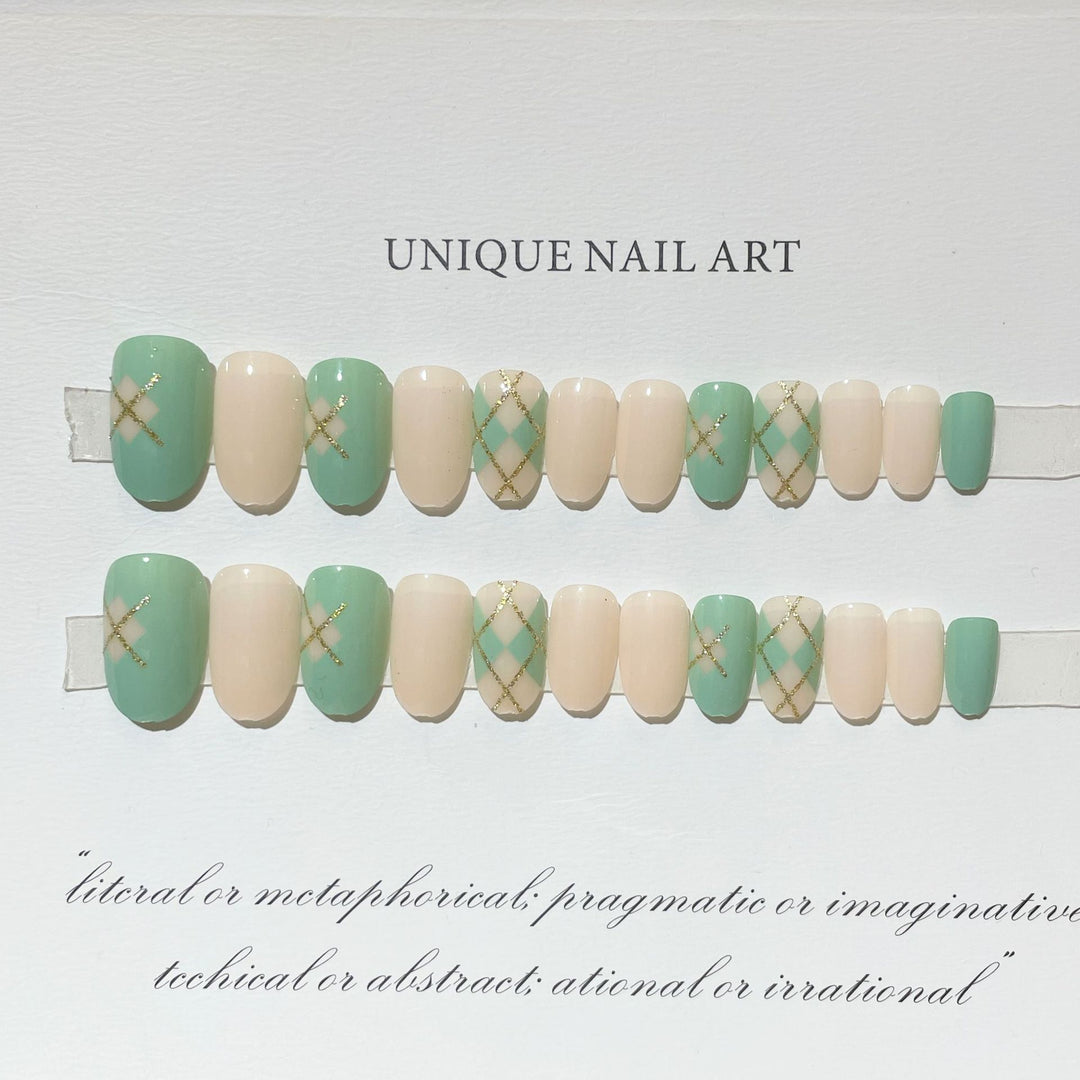 Trendy Geometric Pattern Press-On Nail Set