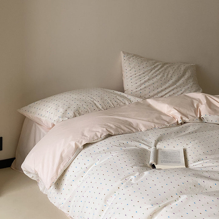 Breathable cotton percale bedding set with pastel dot pattern