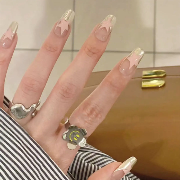 Artistic Star-Embellished Press-On Nails