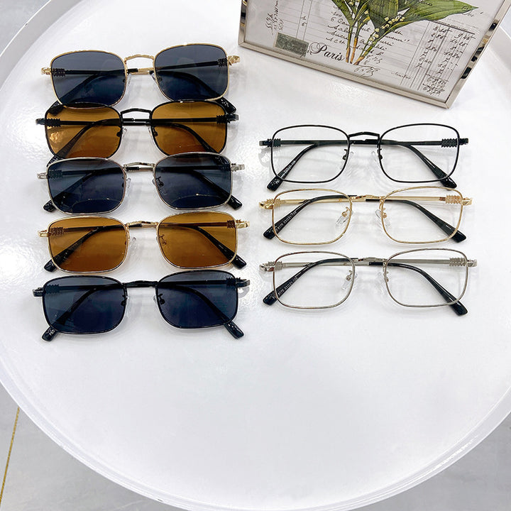 Fashionable glasses with square frame Kalsten