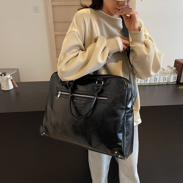 Luxurious Vintage-Inspired Leather Duffel Bag Kalsten