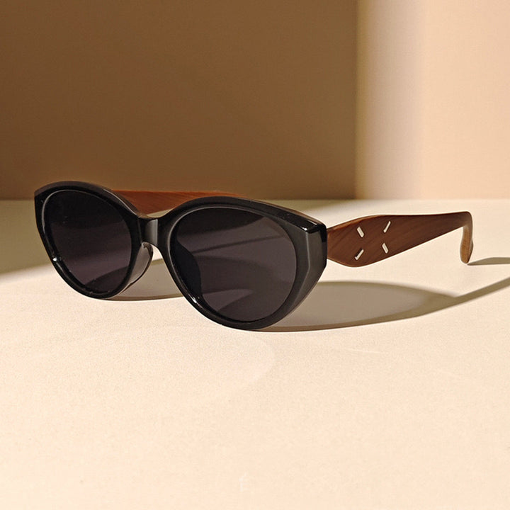 Fashionable Sunglasses in Elegant Cat-Eye Style Kalsten