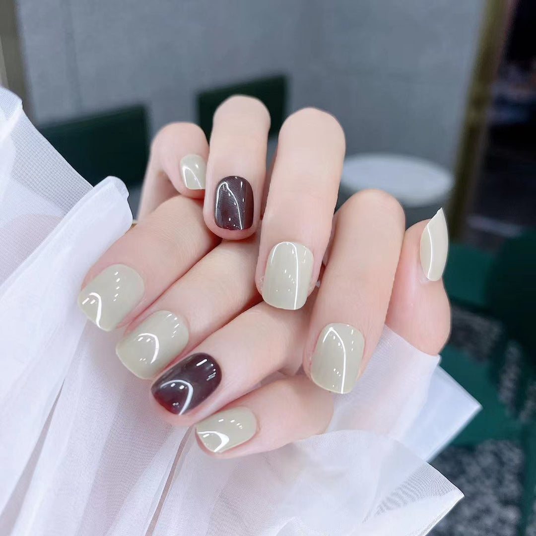 Elegant Press-On Nail Set Kalsten