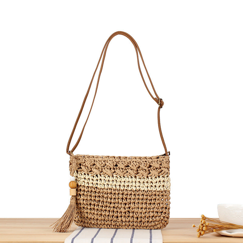 Practical Crossbody Bag Made of Braided Natural Material Kalsten