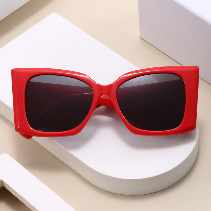 Women fashionable oversized sunglasses with geometric frame Kalsten