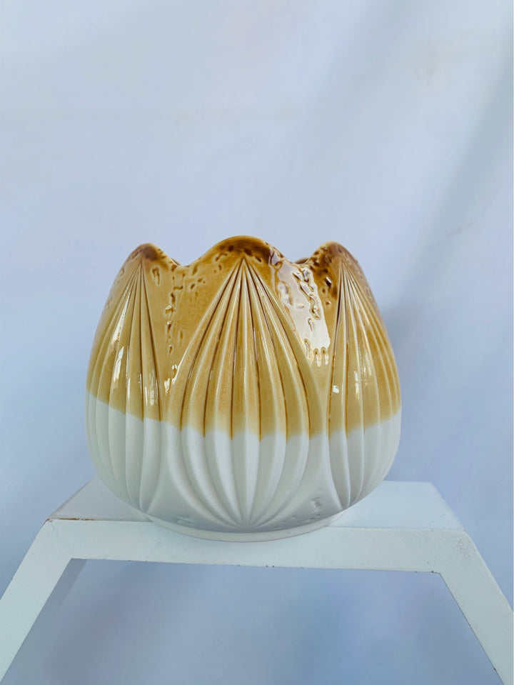 Decorative Ceramic Planter Kalsten