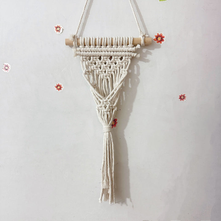 Decorative Macrame Plant Holder Kalsten