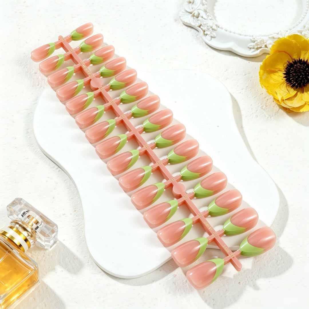 Decorative Press-On Nail Tips Kalsten