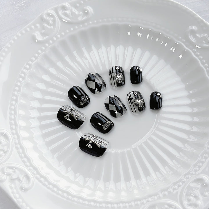 Artistic Press-On Nail Set with Gothic Motifs