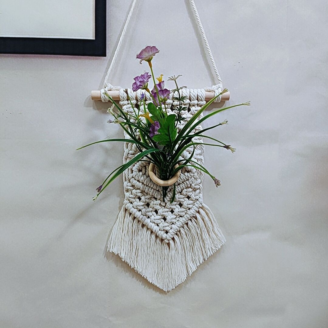 Wall Hanging Kalsten