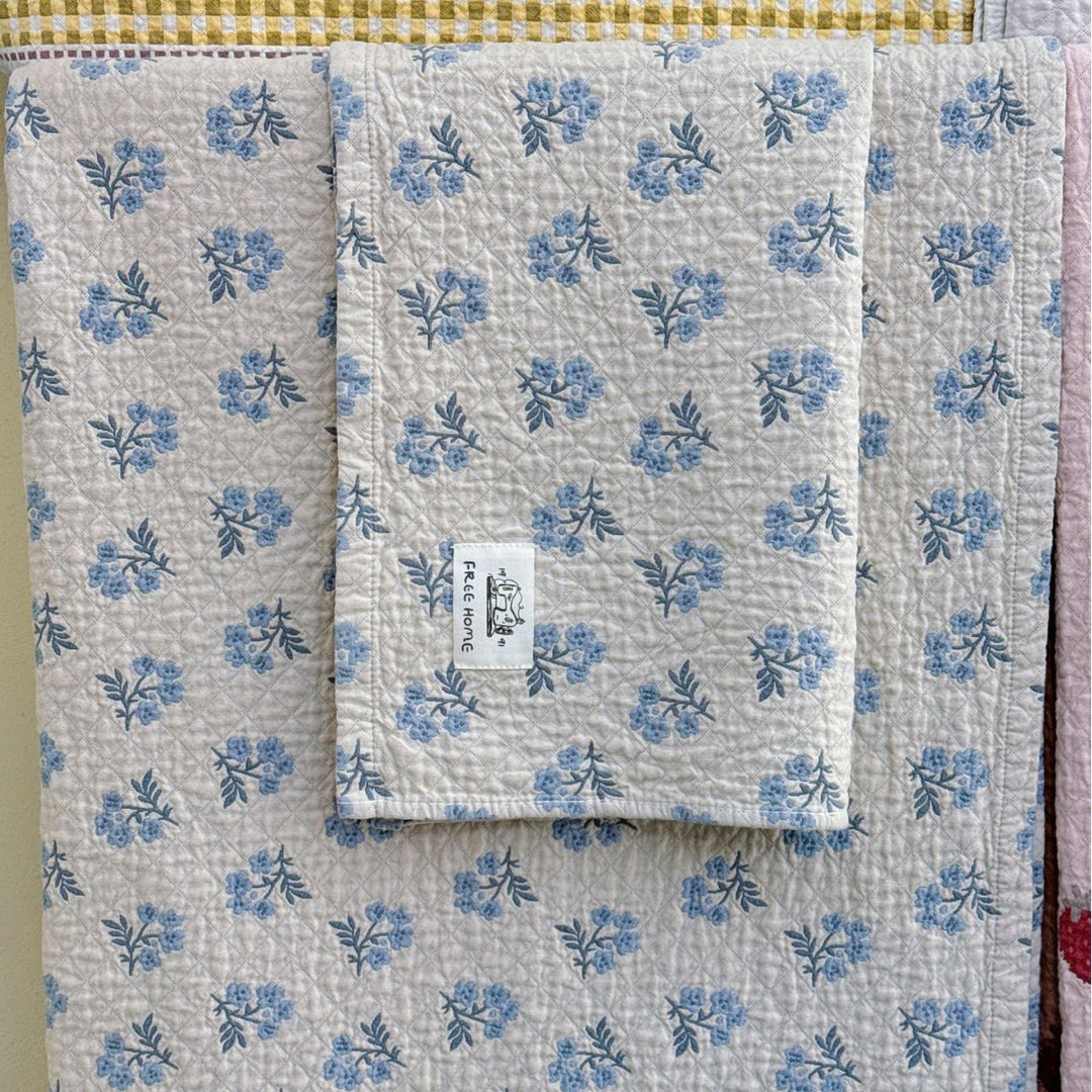 Ladies cuddly blanket with cute horse motif Kalsten