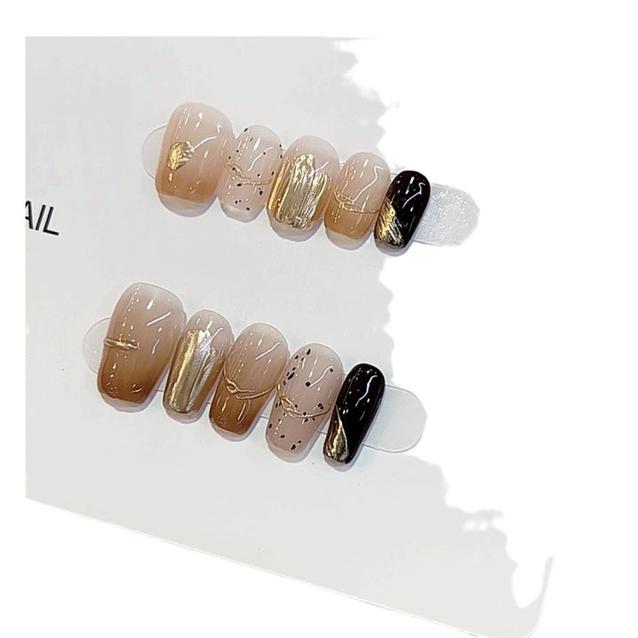 Artistic Press-On Nail Design Kalsten