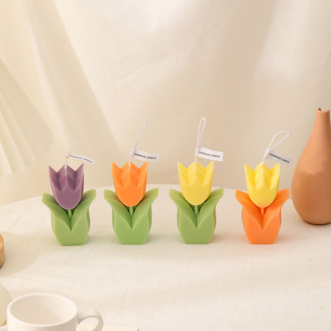 Tulip-Shaped Scented Decorative Soy Petal Candle