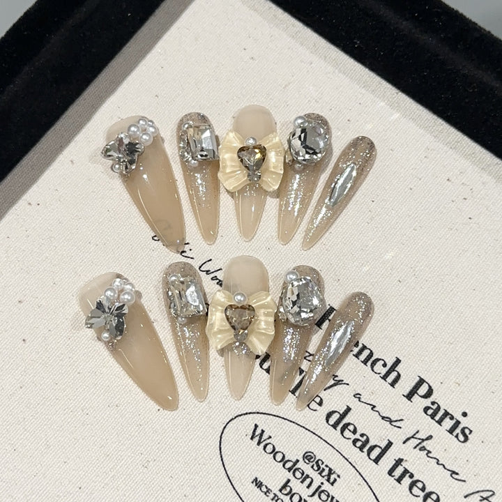 Elegant Rhinestone-Embedded Press-On Nail Set