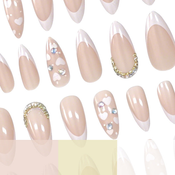 Elegant Almond-Shaped French Tip Nail Art Kalsten