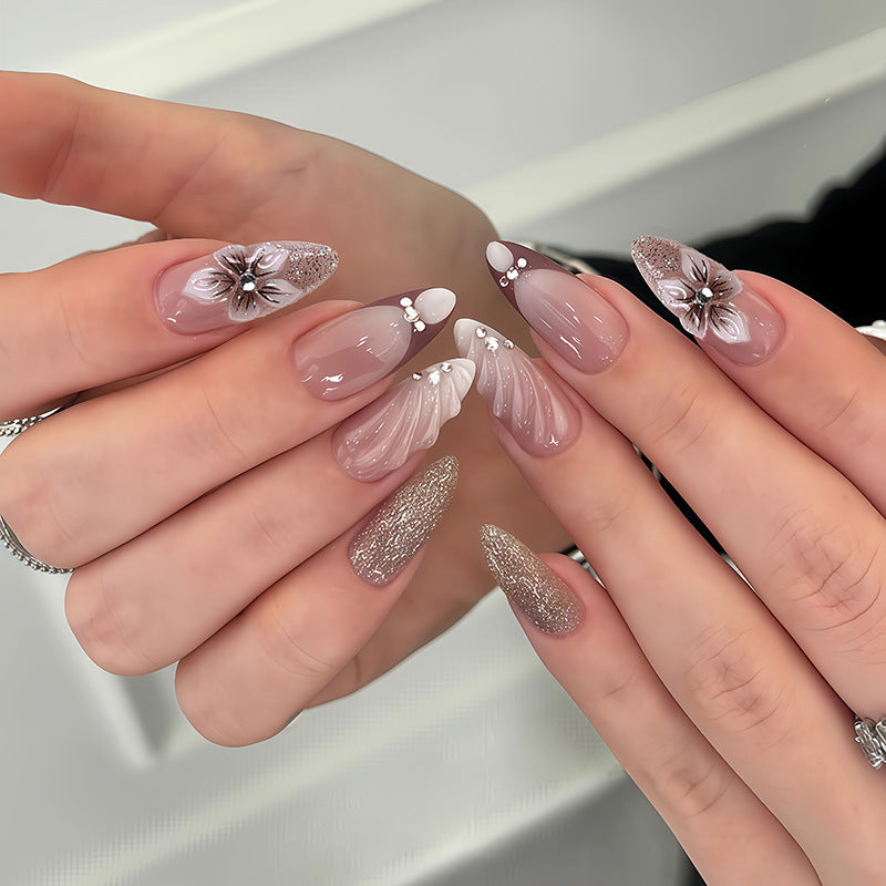 Luxurious Press-On Nail Art Set Kalsten