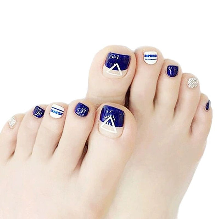 Decorative Press-On Toenail Art Set Kalsten