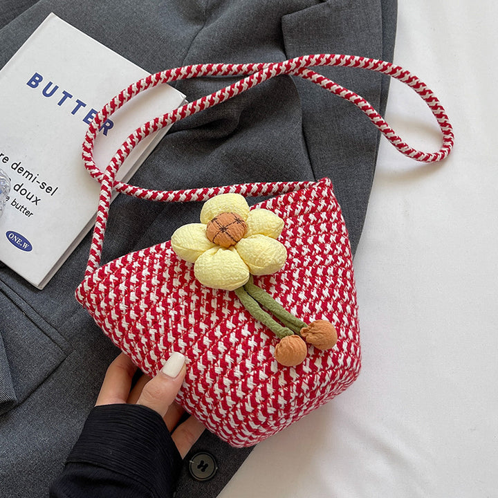 Decorative Floral Woven Bucket Bag