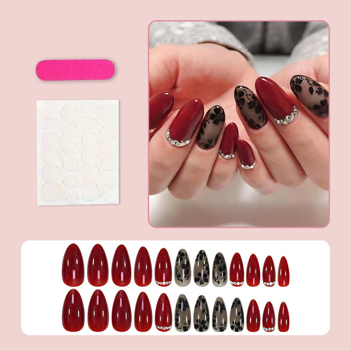 Art nail set with floral and glamorous accents Kalsten