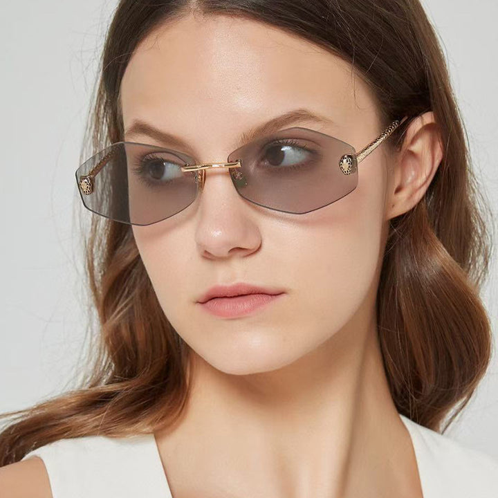 Women's geometric sunglasses in modern design with elegant metal frame Kalsten