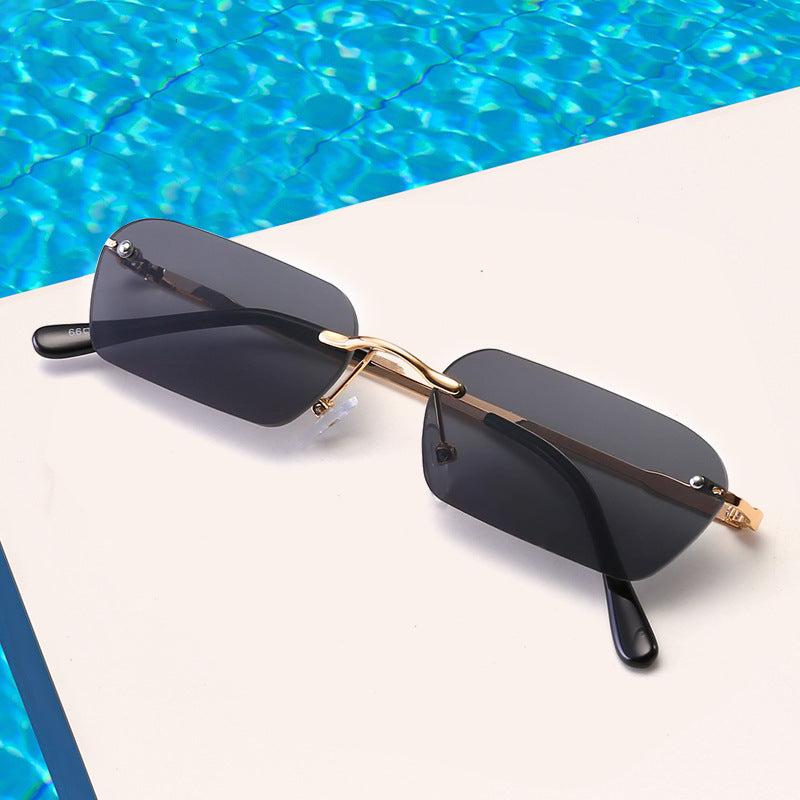 Women's fashionable rectangular sunglasses with luxurious metal frame Kalsten