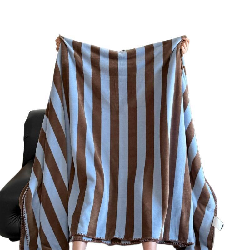 Animal-Print Throw Blanket Kalsten